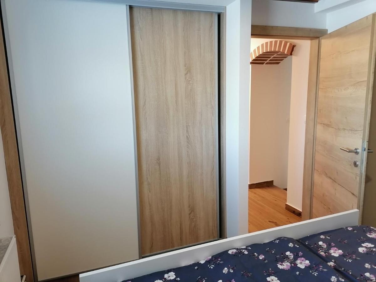 RatečeZbogarアパートメント エクステリア 写真